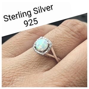 925 Sterling Silver Cubic Zirconia (CZ) Ring